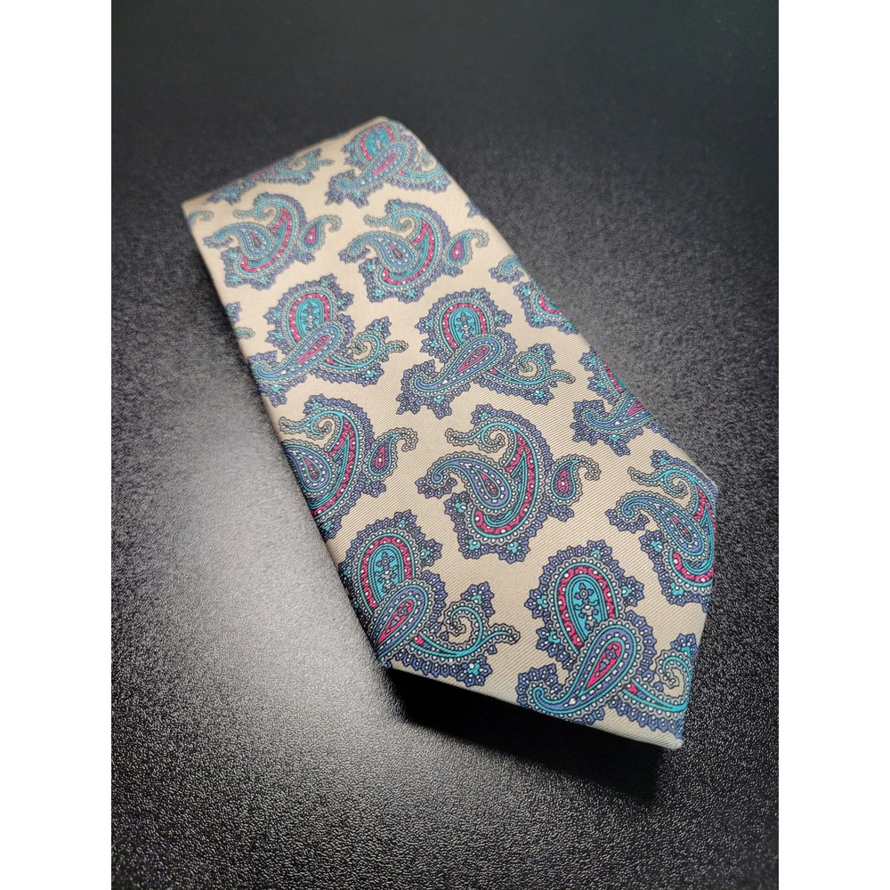 Christian Dior Men's Necktie Cream Paisley Silk 3.25" x 56" Excellent